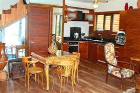 Villa Lake Paradise