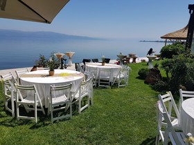 Villa Lake Paradise