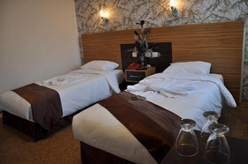 Esin Hotel