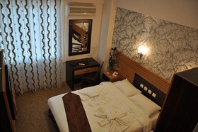 Esin Hotel