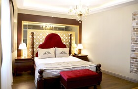Amida Boutique Hotel
