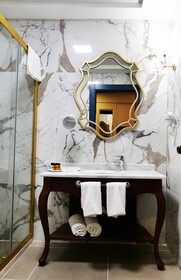 Amida Boutique Hotel