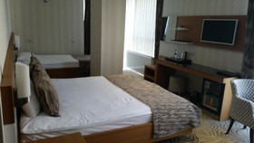 Dies Hotel