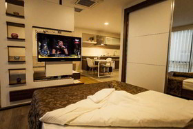 Liv Suit Hotel