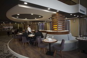Liv Suit Hotel