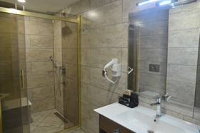 New Garden Hotel