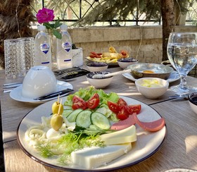Blackmoon Villa Hotel