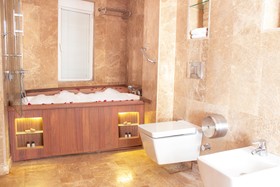 Blackmoon Villa Hotel