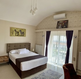 Blackmoon Villa Hotel