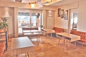 Blackmoon Villa Hotel