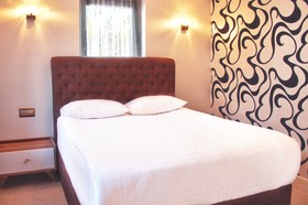 Blackmoon Villa Hotel