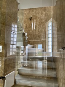 Blackmoon Villa Hotel