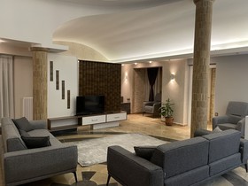 Blackmoon Villa Hotel