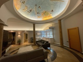 Blackmoon Villa Hotel