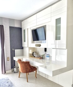 Blackmoon Villa Hotel