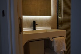 Midis Otel
