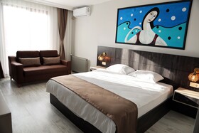 Sarper Suites & Hotel