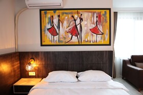 Sarper Suites & Hotel