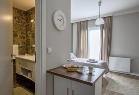 Alan Suites