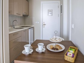 Alan Suites