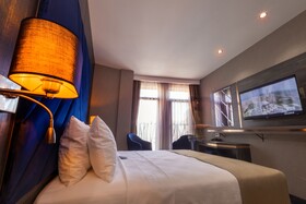 West Door Hotel