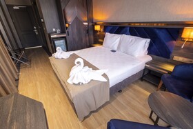 West Door Hotel