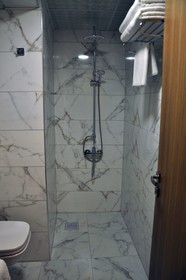 Saka Life Hotel