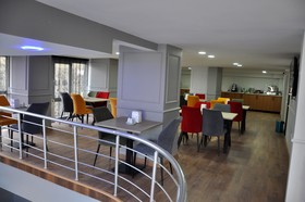 Saka Life Hotel