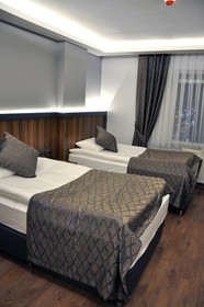 Saka Life Hotel