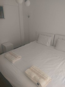 White Suite & Apartments