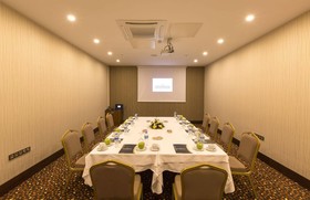 Teymur Continental Hotel & Convention Center