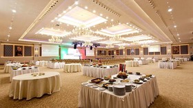 Teymur Continental Hotel & Convention Center