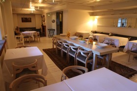 Kar's Otel