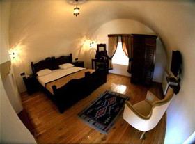 Kursunluhan Hotel