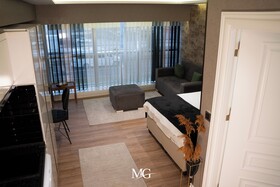 Mg Hill Residence