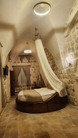 Ana Talia House