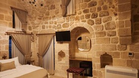 Ana Talia House