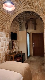 Ana Talia House