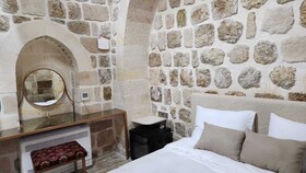 Ana Talia House