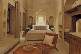 Arura Mardin