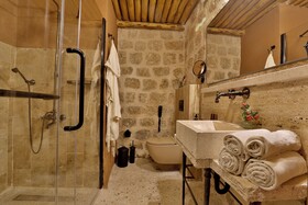 Arura Mardin