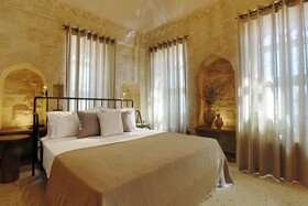 Arura Mardin