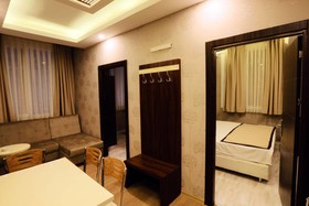 Azd House Hotel