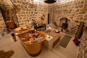 Mirsoum Hotel
