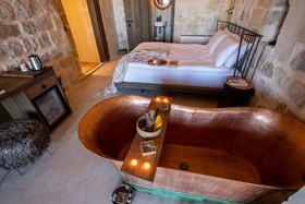 Mirsoum Hotel
