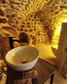 Tugmaner Small House Ajar
