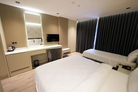 Assyria Hotel
