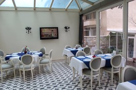 Green House Hotel
