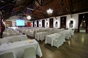Montania Special Class Hotel