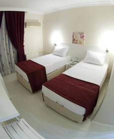 Ayapam Hotel